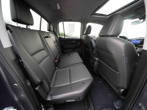 Used 2023 Honda Ridgeline RTL-E image 24
