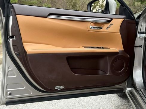 Used 2017 Lexus ES 350 w/ Luxury Package image 21