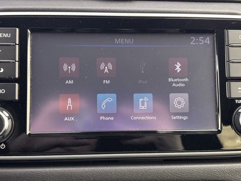 Used 2020 Nissan Versa S image 26