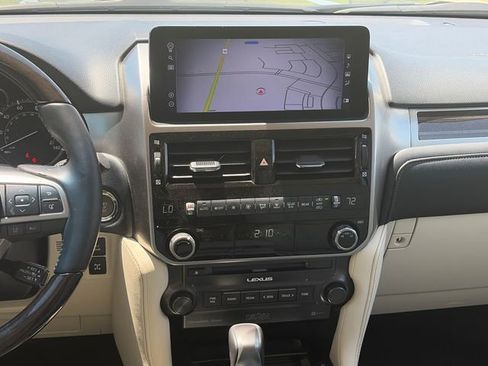 Used 2023 Lexus GX 460 Premium AWD/4WD image 14