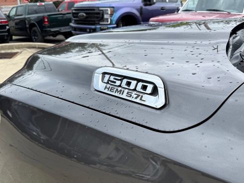 Used 2019 RAM 1500 Big Horn AWD/4WD image 11