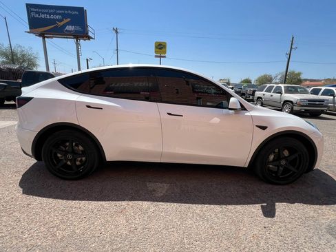 Used 2020 Tesla Model Y Long Range AWD/4WD image 6