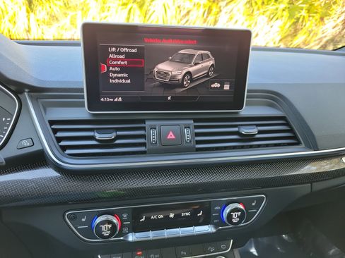 Used 2018 Audi SQ5 Prestige w/ Prestige Package image 20