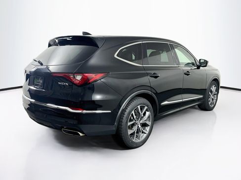 Used 2024 Acura MDX w/ Technology Package FWD image 9