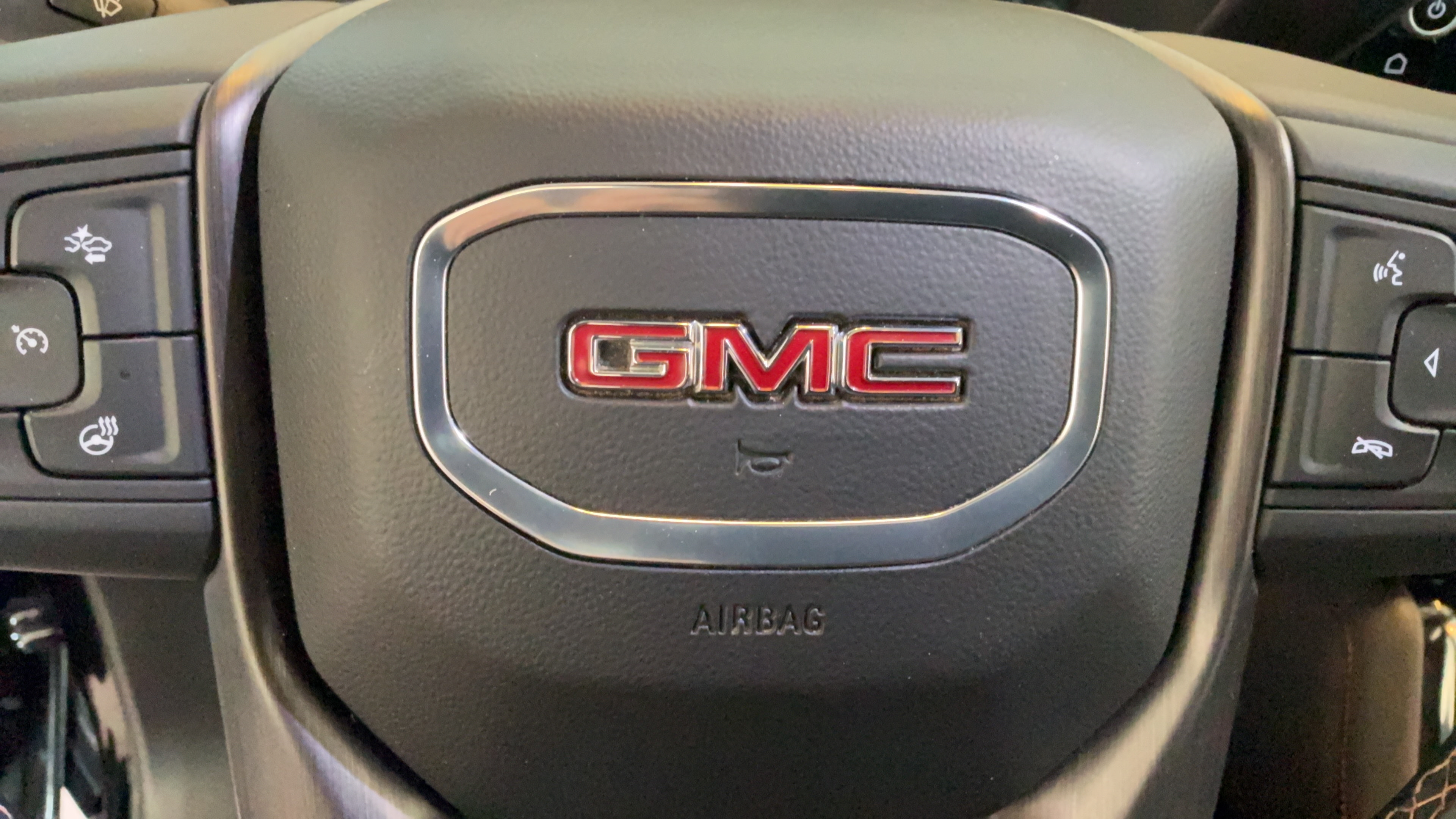 Used 2025 GMC Sierra 2500 AT4 w/ AT4 Premium Plus Package AWD/4WD image 19