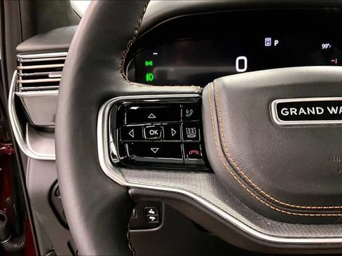 Used 2023 Jeep Grand Wagoneer Series III AWD/4WD image 27