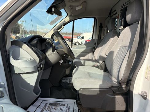 Used 2016 Ford Transit 250 130 Low Roof w/ Exterior Upgrade Package image 11