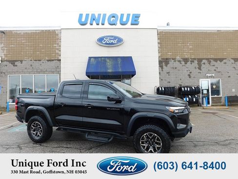 Used 2024 Chevrolet Colorado ZR2 w/ ZR2 Convenience Package III AWD/4WD image 1
