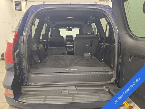 Used 2022 Lexus GX 460 Premium w/ Accessory Package AWD/4WD image 18