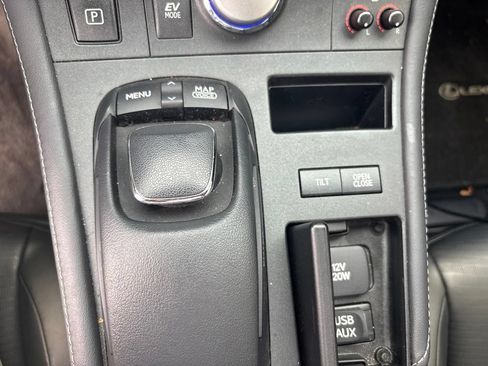 Used 2012 Lexus CT 200h Premium w/ Premium Audio Pkg (F Sport) FWD image 32