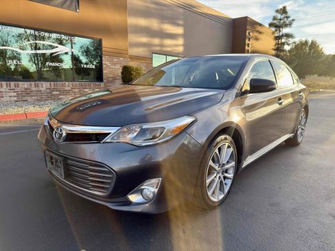 Used 2014 Toyota Avalon Limited image 5