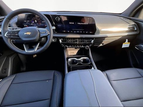 New 2026 Chevrolet Traverse LT w/ Driver Confidence Package FWD image 6