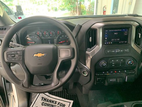 New 2026 Chevrolet Silverado 2500 Custom w/ Custom Value Package AWD/4WD image 15