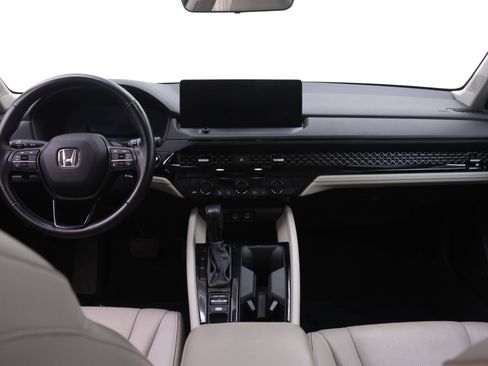 Used 2023 Honda Accord EX-L image 5