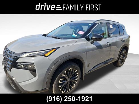 Used 2026 Nissan Rogue Dark Armor FWD image 1