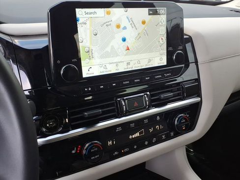 Certified 2025 Nissan Pathfinder SL w/ SL Premium Package image 25