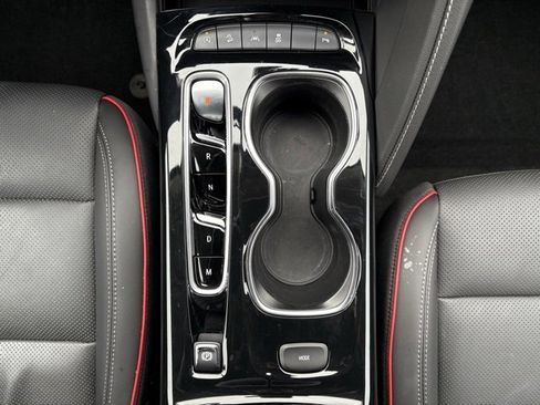 Used 2023 Buick Envision Essence w/ Technology Package I image 24