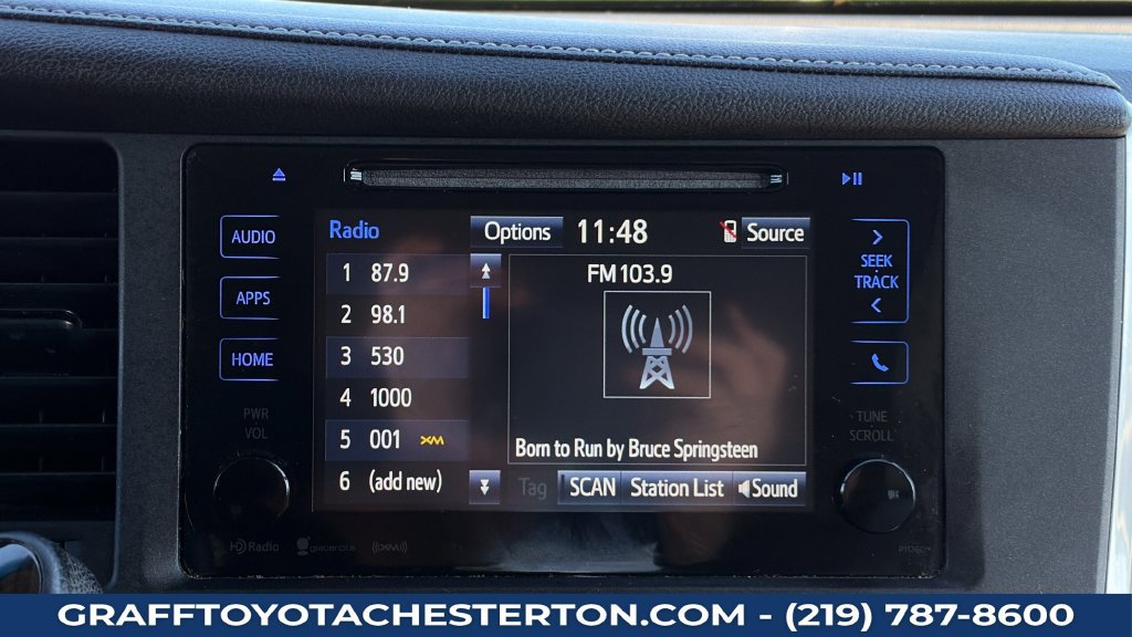 Used 2016 Toyota Sienna XLE FWD image 18