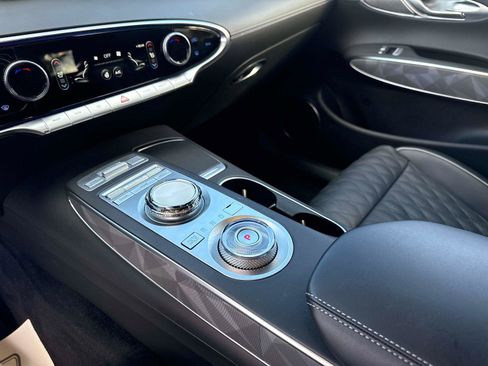 Used 2025 Genesis GV70 3.5T Sport w/ Sport Advanced Package image 25