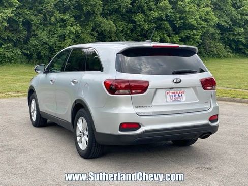 Used 2020 Kia Sorento LX FWD image 5