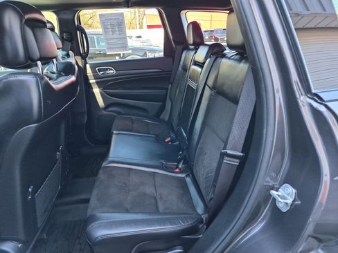 Used 2020 Jeep Grand Cherokee Altitude image 16