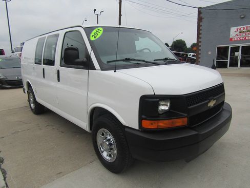 Used 2011 Chevrolet Express 2500 w/ Cold Climate Package image 2