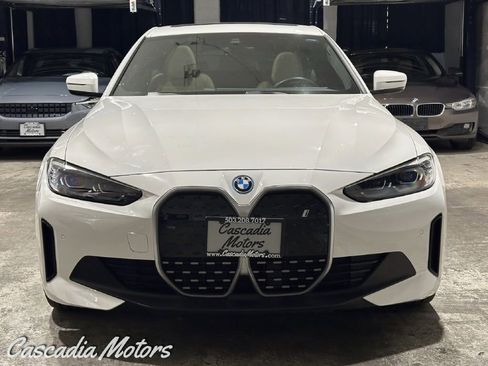 Used 2023 BMW i4 eDrive40 w/ Premium Package RWD image 3