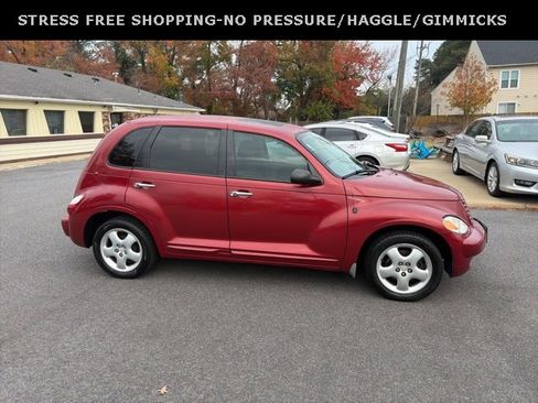 Used 2005 Chrysler PT Cruiser Touring w/ Moonroof Group image 2