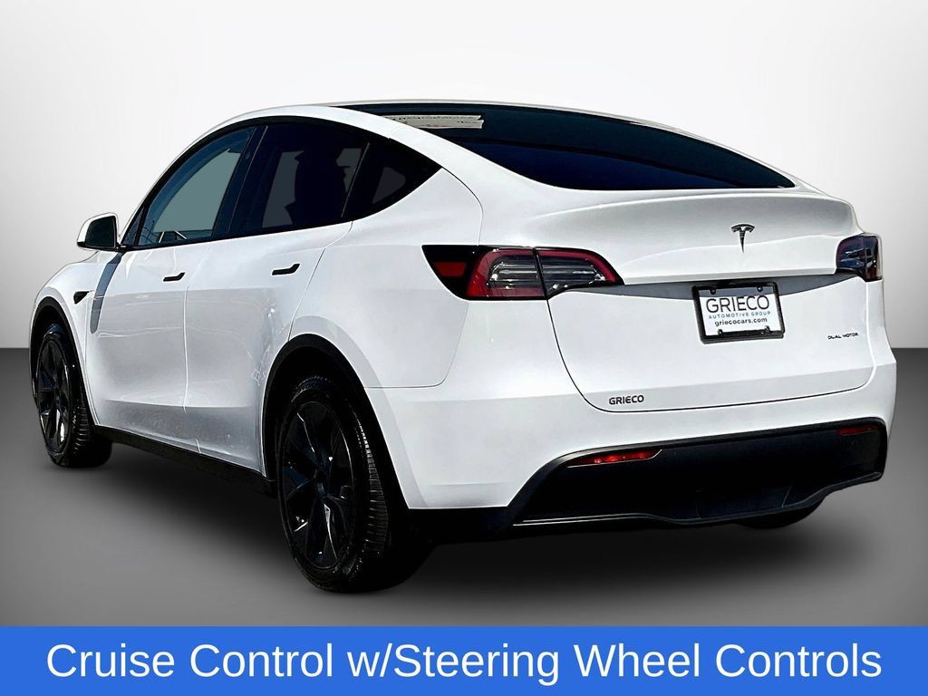 Used 2024 Tesla Model Y Long Range AWD/4WD image 5