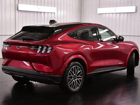 Used 2025 Ford Mustang Mach-E Premium image 7