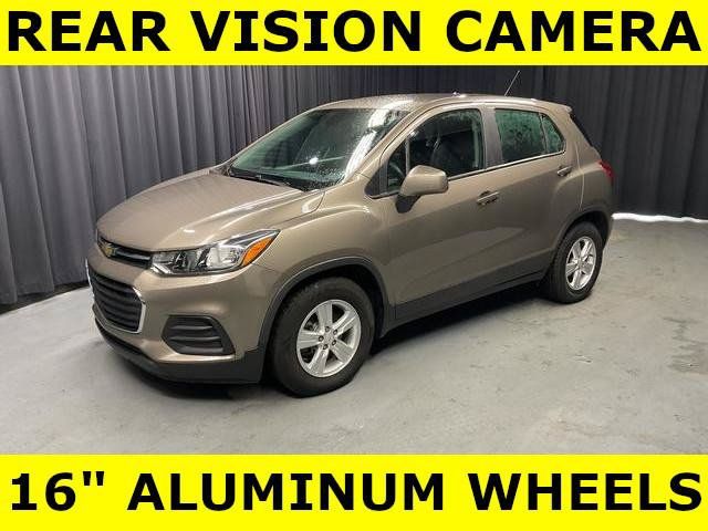 Used 2021 Chevrolet Trax LS FWD image 2