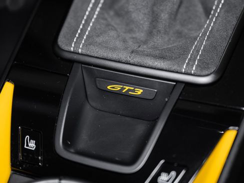 Used 2022 Porsche 911 GT3 image 41