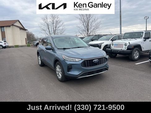 Used 2023 Ford Escape Active w/ Tech Pack #2 image 3