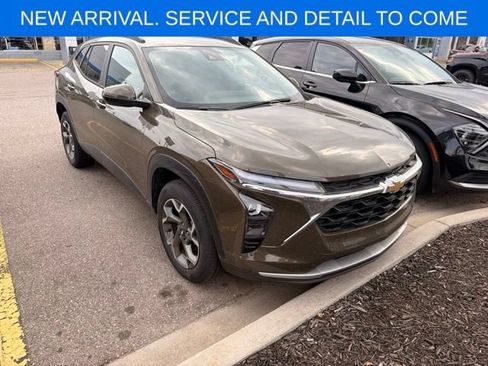 Certified 2024 Chevrolet Trax LT w/ Driver Confidence Package FWD image 13
