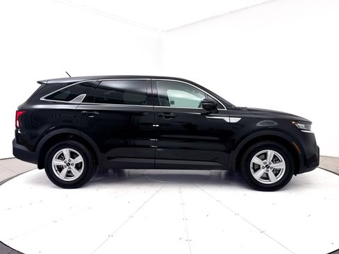 Used 2023 Kia Sorento LX FWD image 39