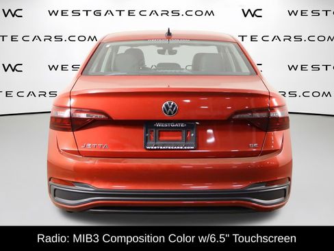 Used 2023 Volkswagen Jetta SE w/ Panoramic Sunroof Package image 4