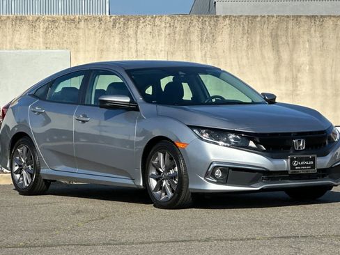 Used 2019 Honda Civic EX image 5