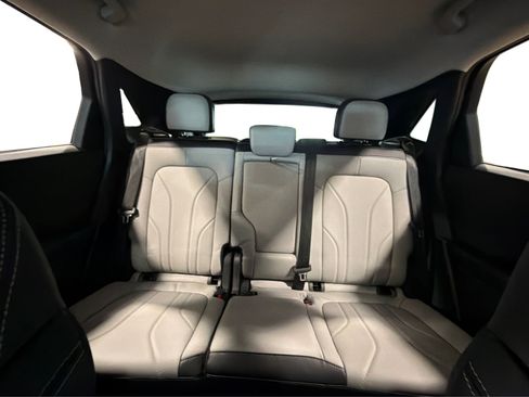 Used 2025 Ford Escape Platinum w/ Premium Technology Package AWD/4WD image 45