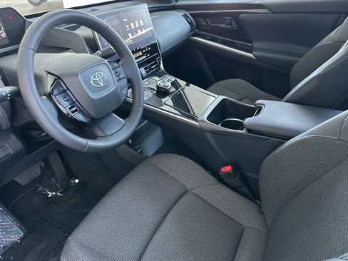 Certified 2023 Toyota bZ4X AWD image 9