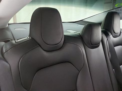 Used 2025 Tesla Model 3 Long Range AWD/4WD image 39