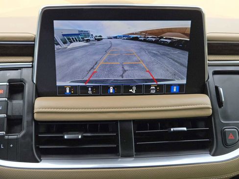 Certified 2021 Chevrolet Tahoe Premier w/ Premium Package AWD/4WD image 18