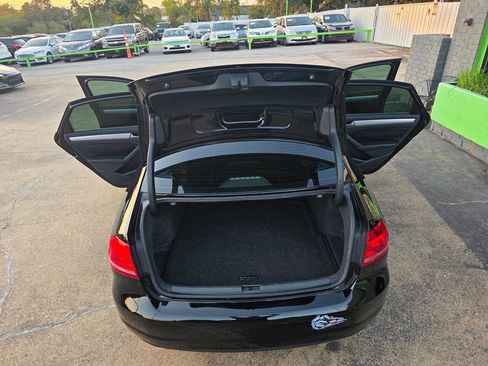 Used 2013 Volkswagen Passat 2.5 SE image 36