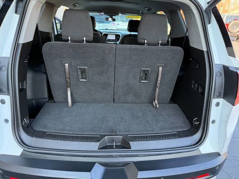 Used 2019 GMC Acadia SLE w/ Driver Alert Package I image 17