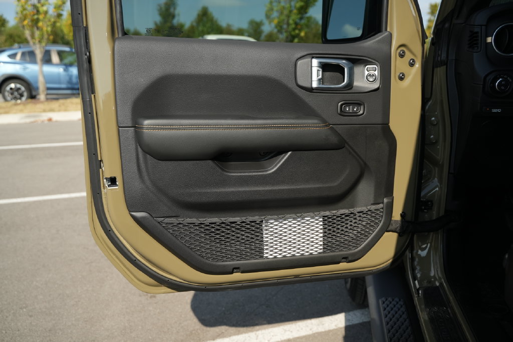 New 2026 Jeep Gladiator Sport AWD/4WD image 12