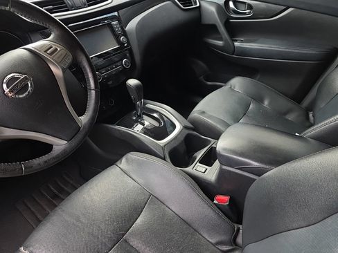 Used 2016 Nissan Rogue SL w/ SL Premium Package FWD image 11