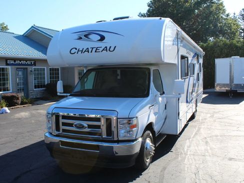 Used 2022 Ford E-450 and Econoline 450 Super Duty w/ Motorhome Prep Package image 53