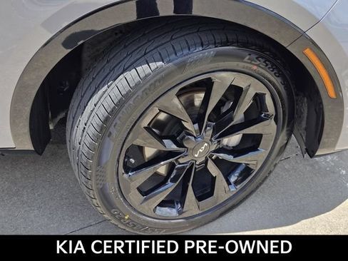 Certified 2023 Kia Sorento SX AWD/4WD image 6