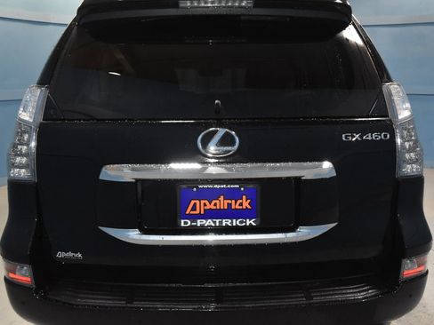 Used 2014 Lexus GX 460 w/ Premium Package image 27