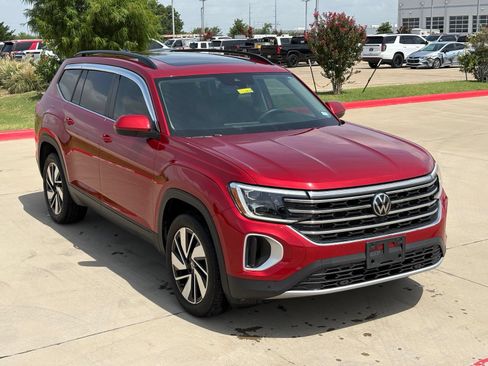 Used 2024 Volkswagen Atlas SE FWD image 10
