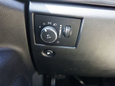 Used 2020 Jeep Grand Cherokee Altitude image 5